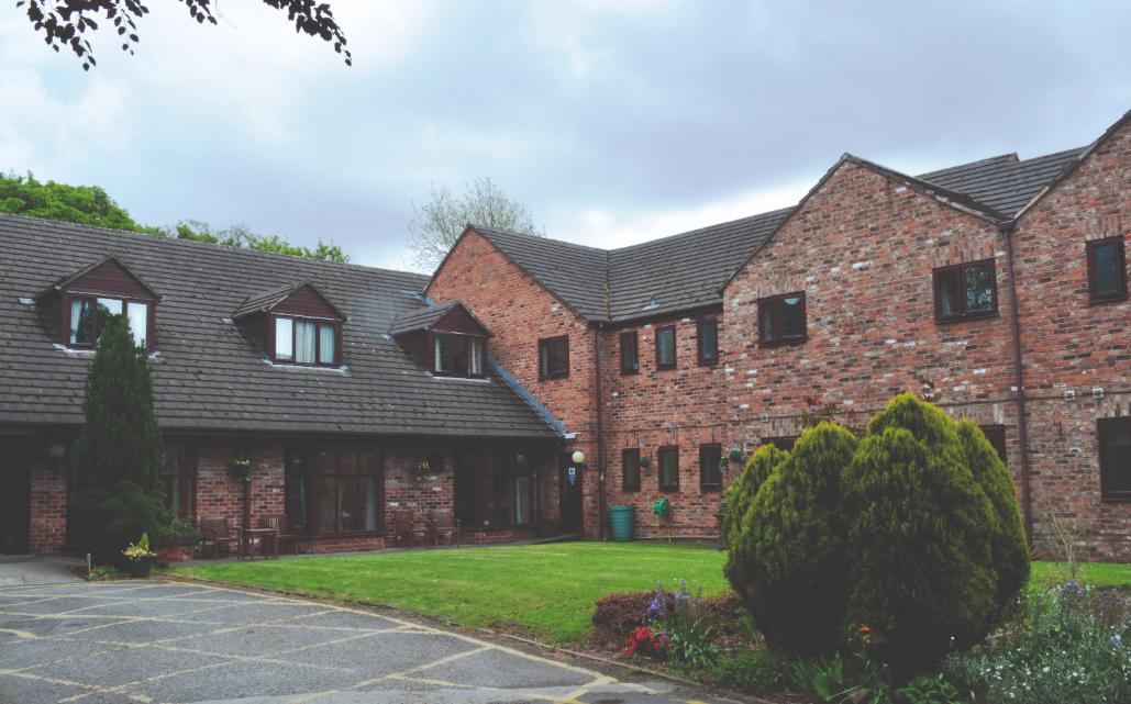 Exterior Worsley Lodge